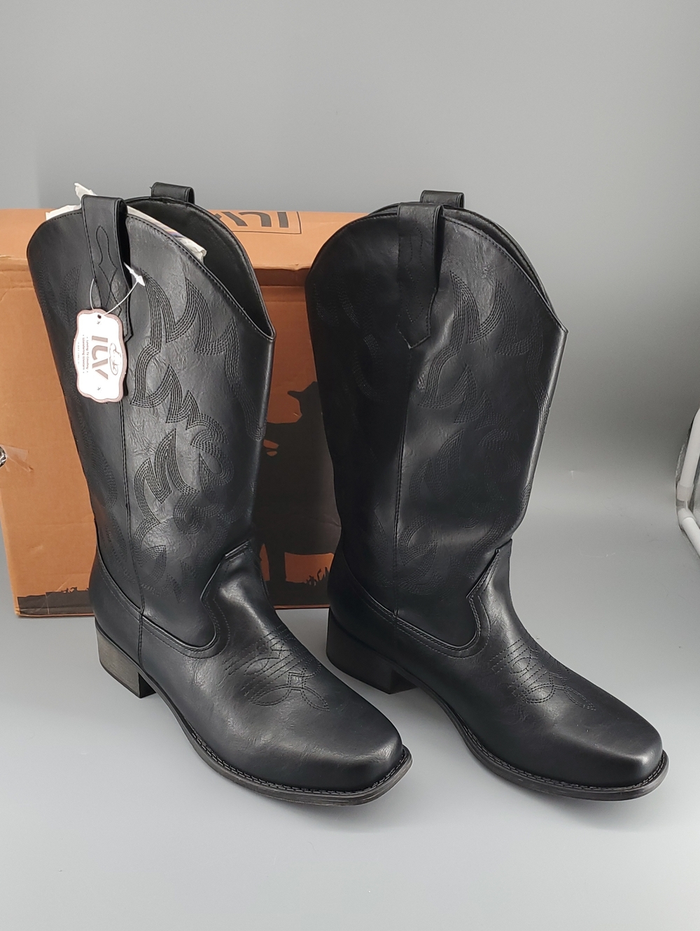 IUV Womens Western Cowboy Boots. NEW